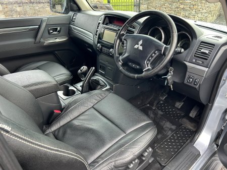 2018 Mitsubishi Pajero - photo 17