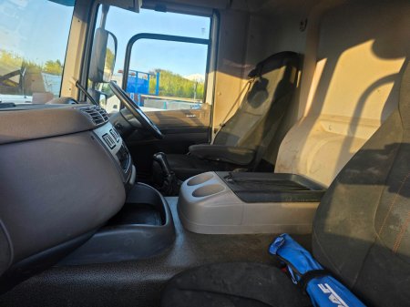 2020 DAF CF320 - photo 23