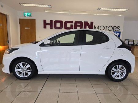 2023 Toyota Yaris - photo 4