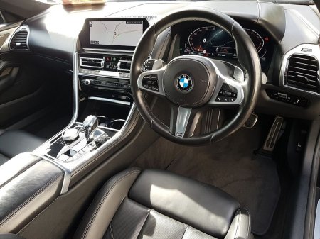 2021 BMW 8-Series - photo 6