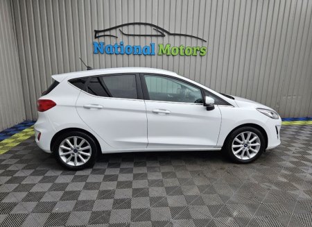 2019 Ford Fiesta - photo 2