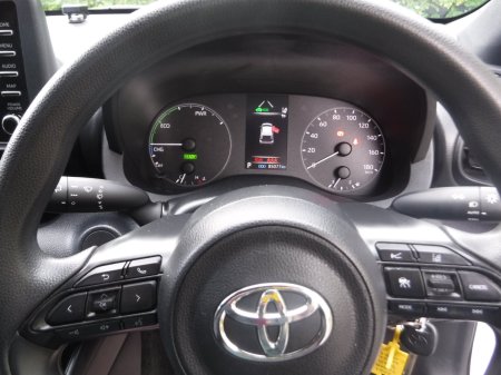 2021 Toyota Yaris - photo 15