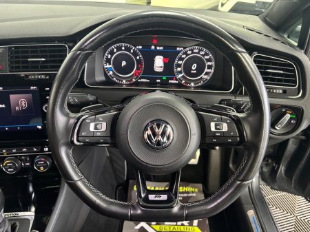 2020 Volkswagen Golf - photo 13