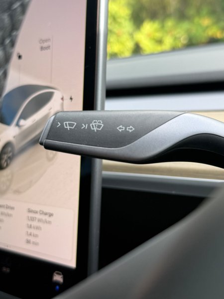 2023 Tesla Model Y - photo 28