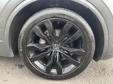 2023 Volkswagen Touareg - photo 40