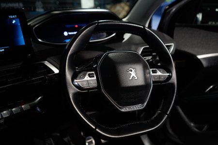 2023 Peugeot 5008 - photo 18