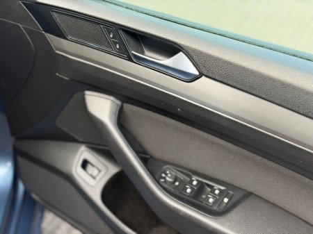 2015 Volkswagen Passat - photo 16
