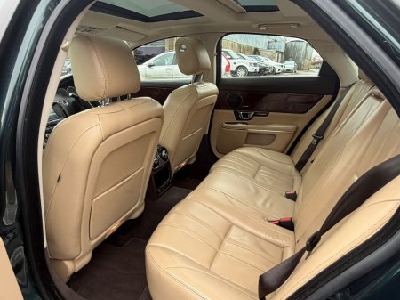 2015 Jaguar XJ - photo 18