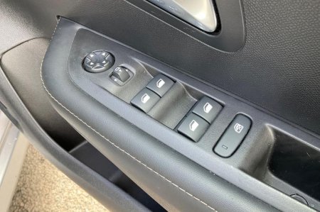 2025 Peugeot 208 - photo 16