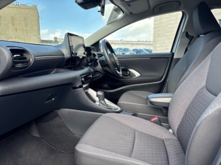 2023 Toyota Yaris - photo 7