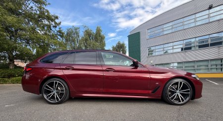 2021 BMW 5-Series - photo 3