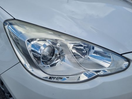 2016 Toyota Aqua - photo 11