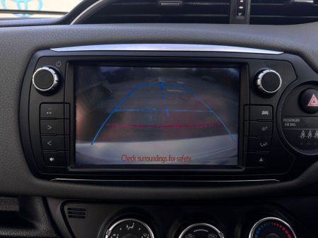 2016 Toyota Yaris - photo 17