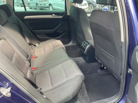 2018 Volkswagen Passat - photo 11