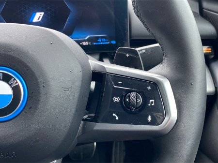 2024 BMW 5-Series - photo 18