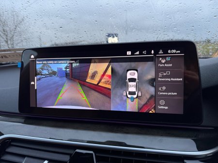 2021 BMW 5-Series - photo 30