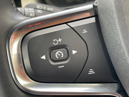 2023 Volvo XC40 - photo 14