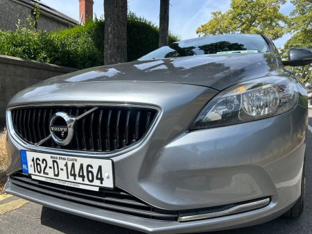 2016 Volvo V40 D2 (120hp) Momentum Edition