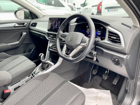2023 Volkswagen T-Roc - photo 9