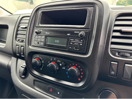 2020 Renault Trafic - photo 11