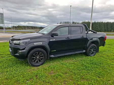 2022 Toyota Hilux - photo 2