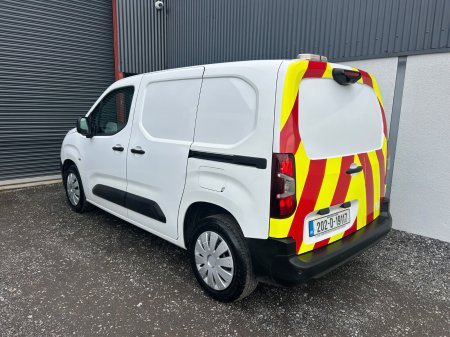 2020 Peugeot Partner - photo 6