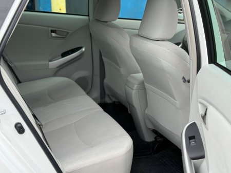2015 Toyota Prius - photo 16