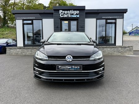 2020 Volkswagen Golf - photo 2