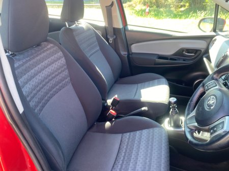 2016 Toyota Yaris - photo 13