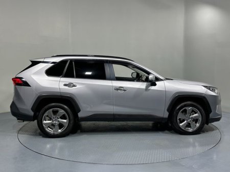 2021 Toyota RAV4 - photo 8
