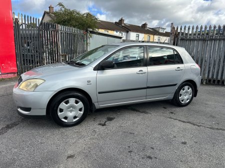 2004 Toyota Corolla - photo 19