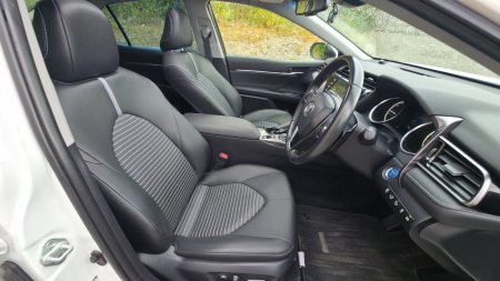 2019 Toyota Camry - photo 16