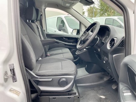 2022 Mercedes-Benz Vito - photo 4