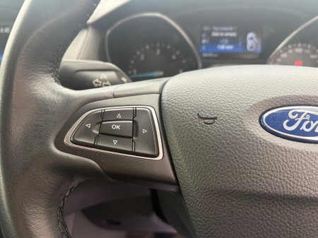 2015 Ford Focus - photo 18