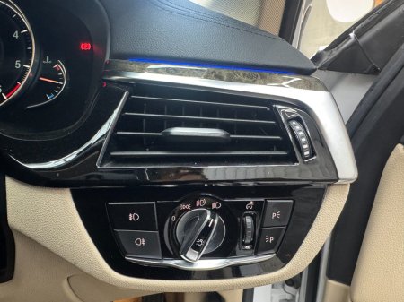 2018 BMW 5-Series - photo 12