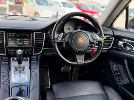 2015 Porsche Panamera - photo 16