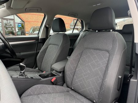 2021 Volkswagen Golf - photo 15