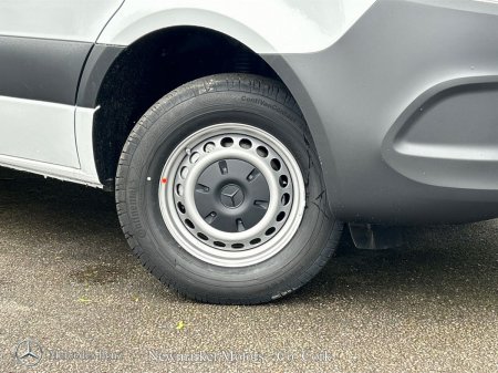 2027 Mercedes-Benz Sprinter - photo 2