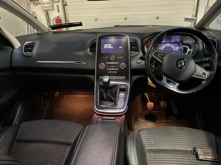 2018 Renault Grand Scenic - photo 8
