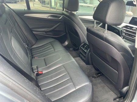 2017 BMW 5-Series - photo 9