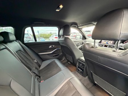 2021 BMW 3-Series - photo 40