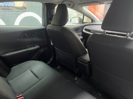 2025 Toyota Prius - photo 12