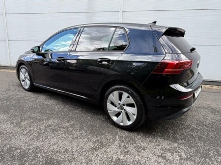 2025 Volkswagen Golf - photo 3