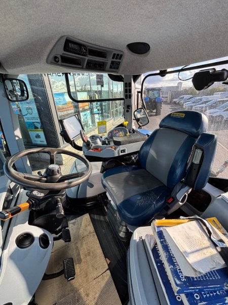 2021 New Holland T7.210 - photo 5