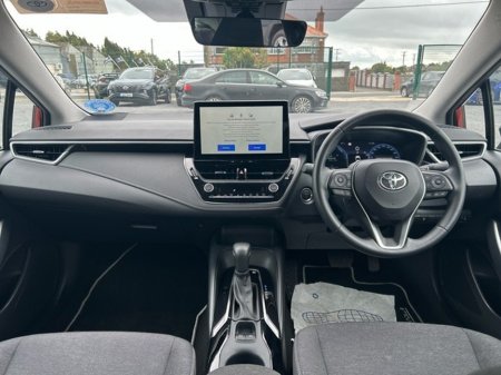 2025 Toyota Corolla - photo 8