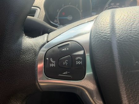 2017 Ford Fiesta - photo 18