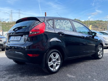 2011 Ford Fiesta - photo 22