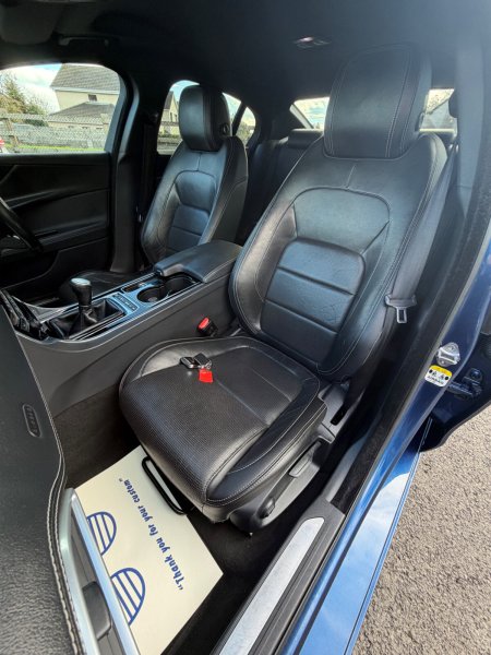 2016 Jaguar XE - photo 14