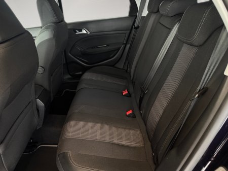 2020 Peugeot 308 - photo 16