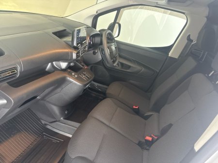 2026 Toyota Proace City - photo 6